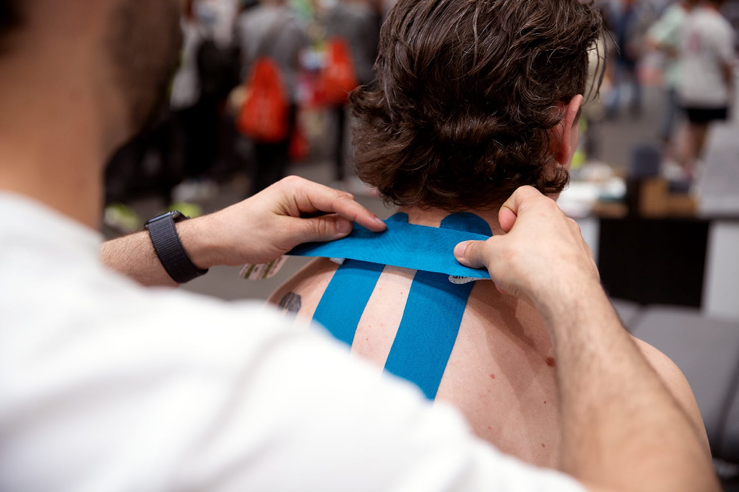 Tapen des Rückens mit PINOTAPE