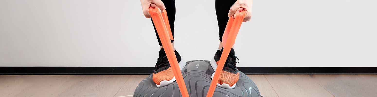 PINO Balancetrainer und Gymnastikbänder